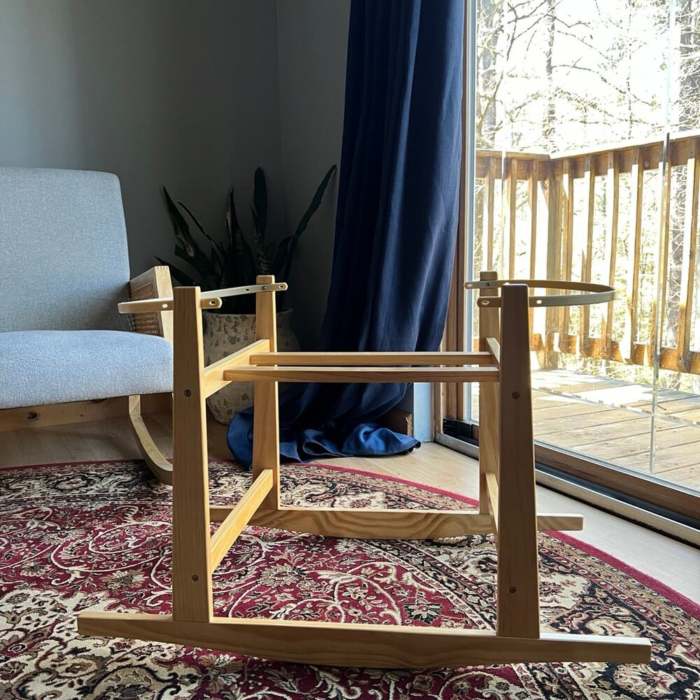 Design Dua Bassinet Stand - Pine, Like New